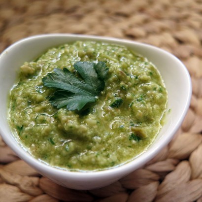 Pesto z zielonych oliwek