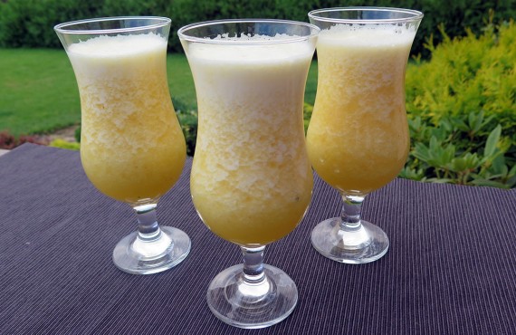 Koktajl ananasowy